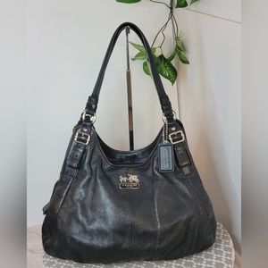 Coach Maggie 3 Compartment Shoulder bag EUC